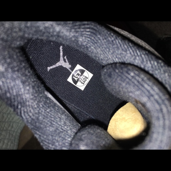 Air Jordan Retro 4s Black Cats - Picture 7 of 7